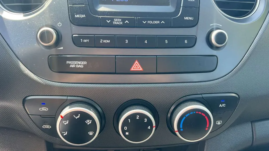 HYUNDAI i10 -