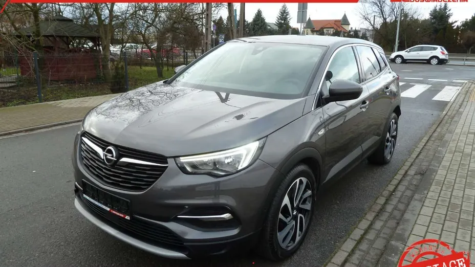 OPEL Grandland X -