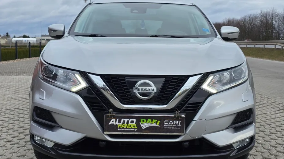NISSAN Qashqai -