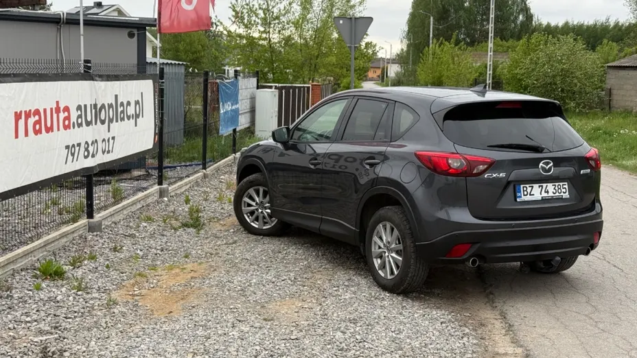 MAZDA CX-5 -