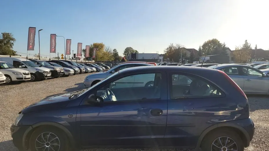 OPEL Corsa -