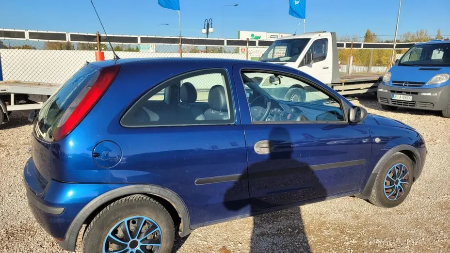 OPEL Corsa -