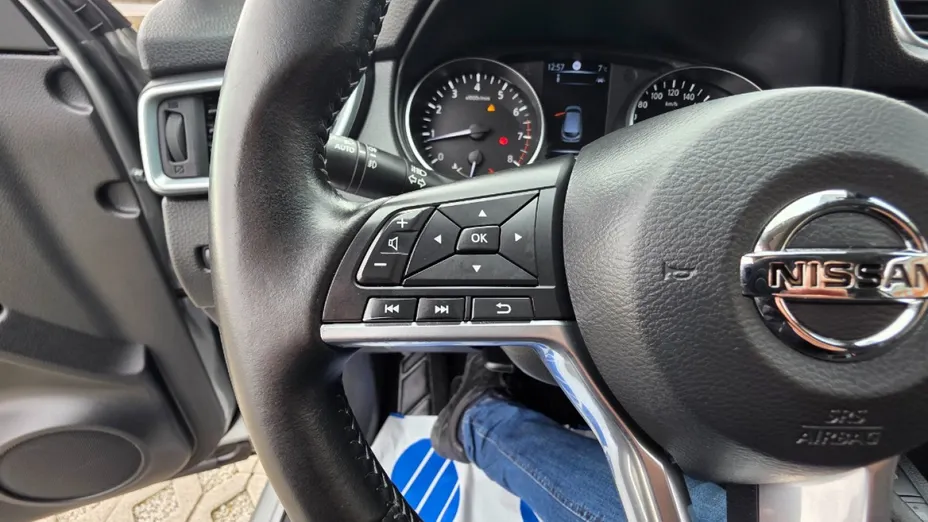 NISSAN Qashqai -