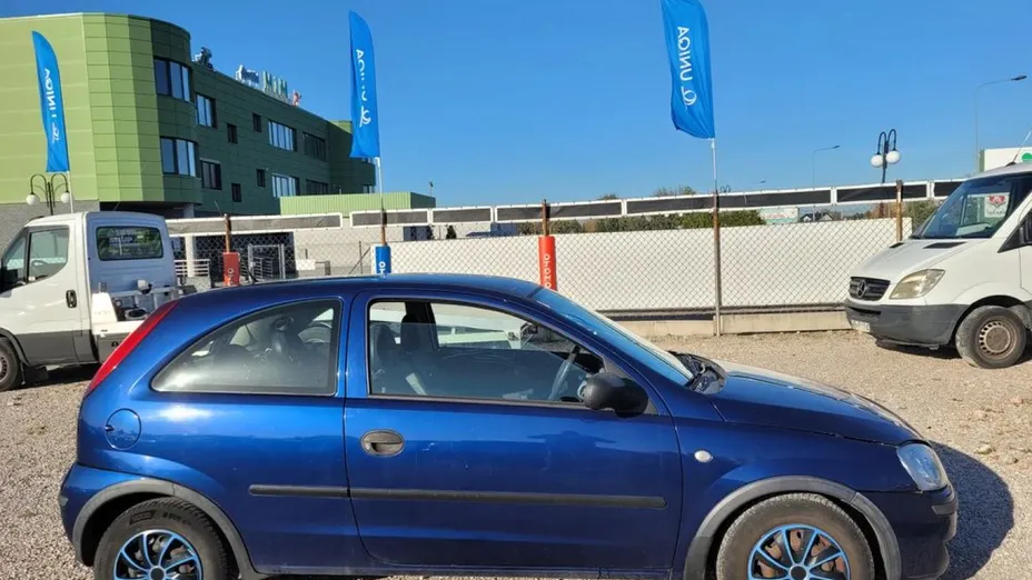 OPEL Corsa -