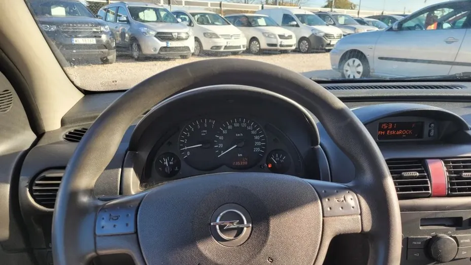 OPEL Corsa -