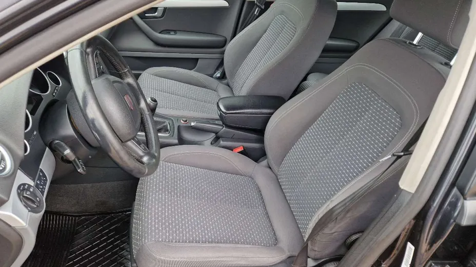 SEAT Exeo -