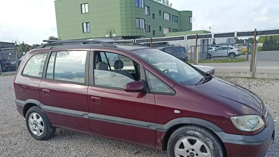 OPEL Zafira -
