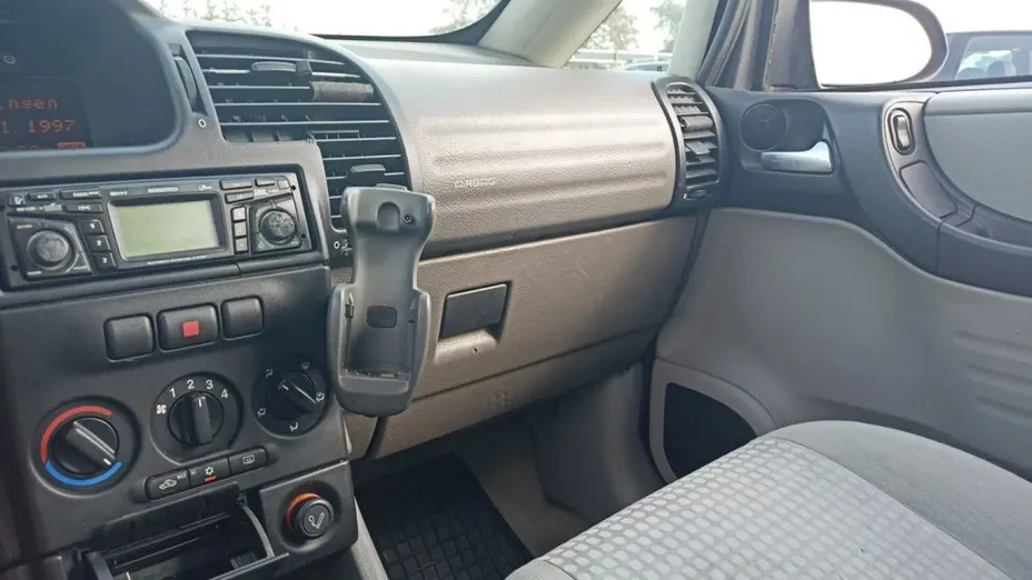 OPEL Zafira -