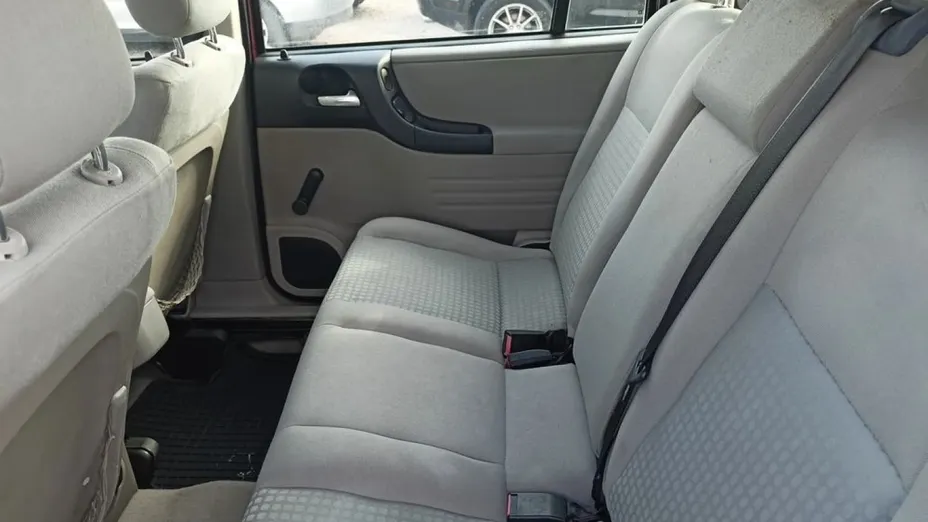OPEL Zafira -