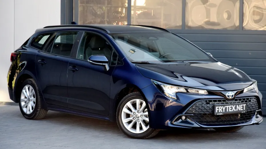 TOYOTA Corolla -