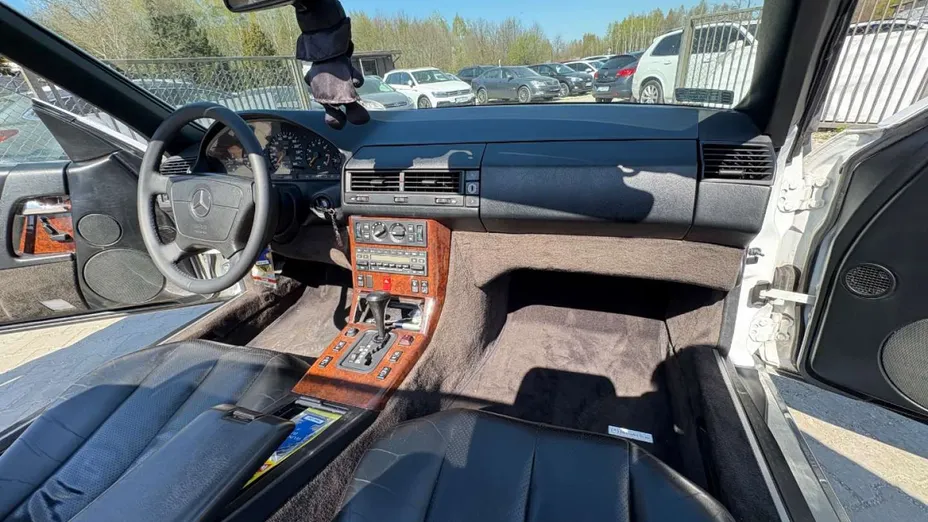MERCEDES-BENZ SL -