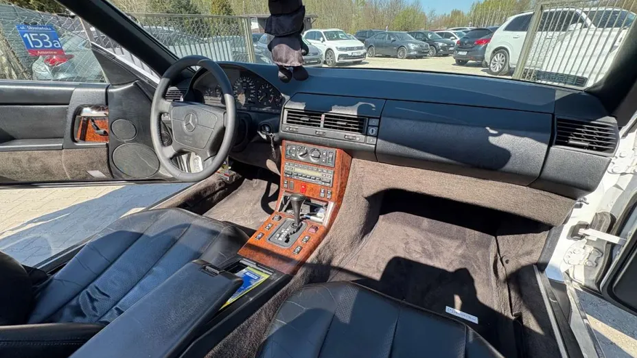 MERCEDES-BENZ SL -