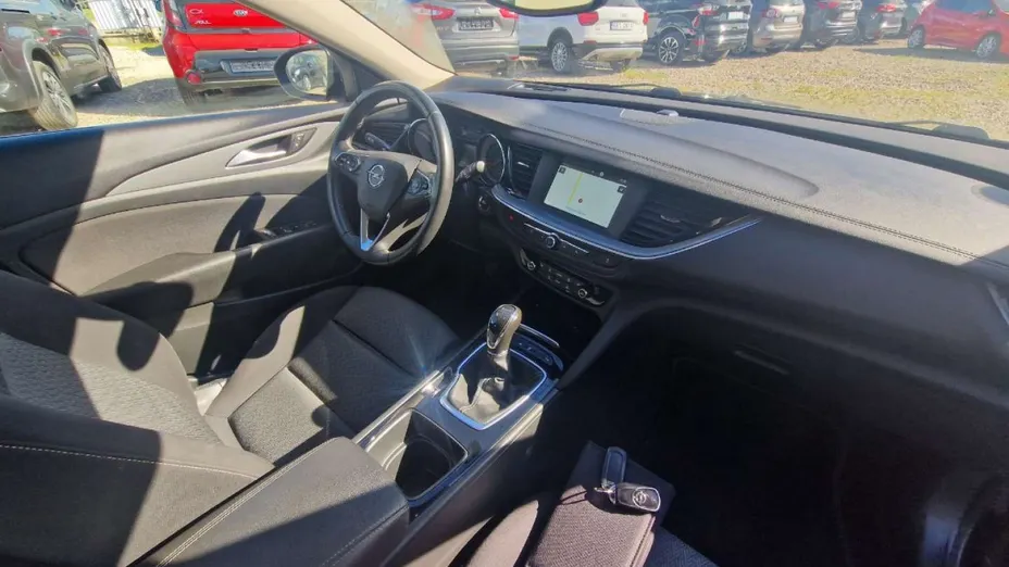 OPEL Insignia -