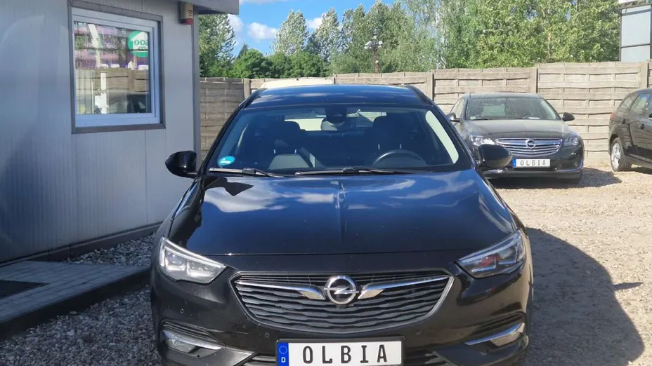 OPEL Insignia -