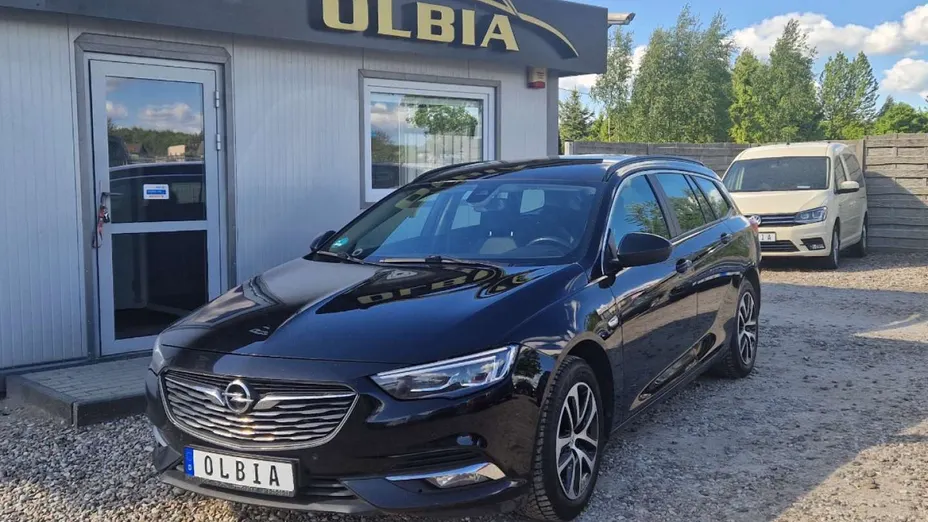 OPEL Insignia -