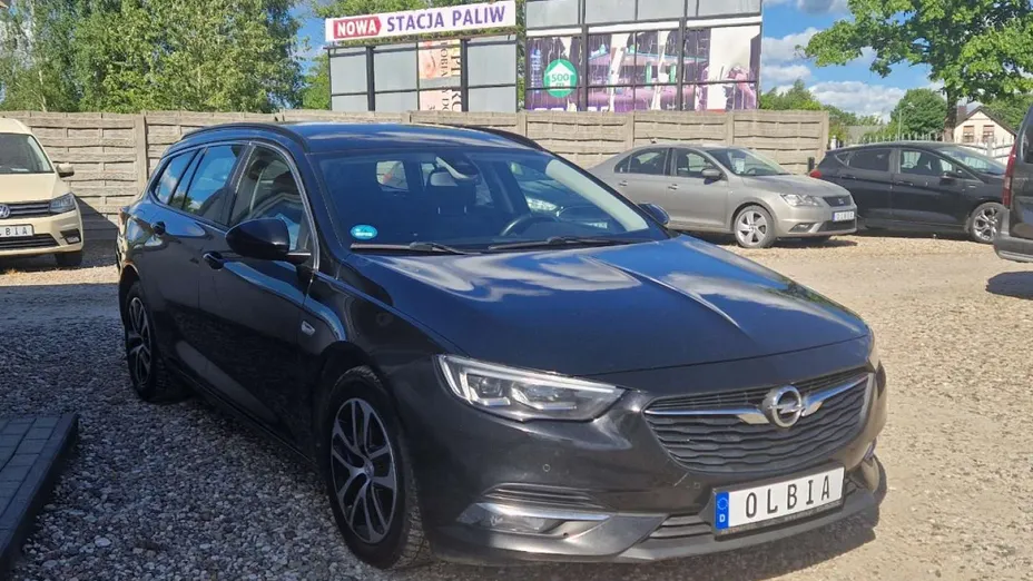 OPEL Insignia -