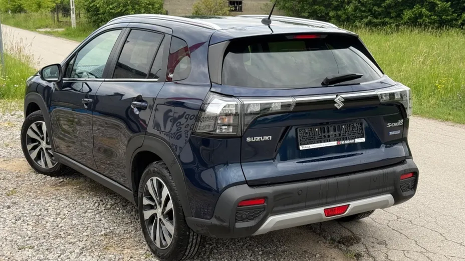 SUZUKI SX4 -