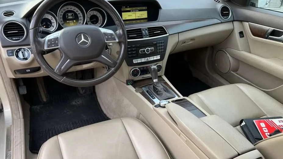 MERCEDES-BENZ C Klasa -