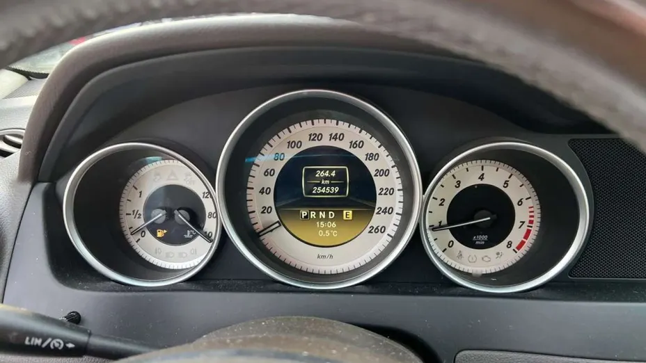 MERCEDES-BENZ C Klasa -
