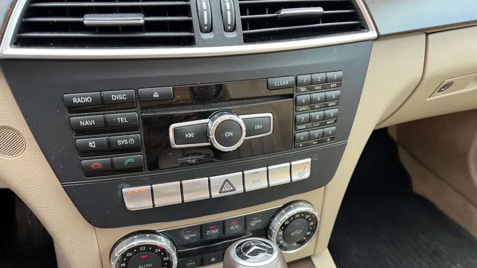 MERCEDES-BENZ C Klasa -