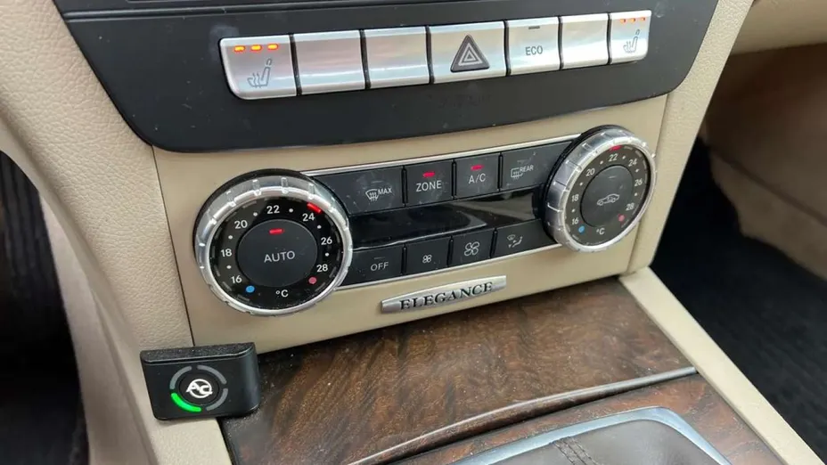 MERCEDES-BENZ C Klasa -