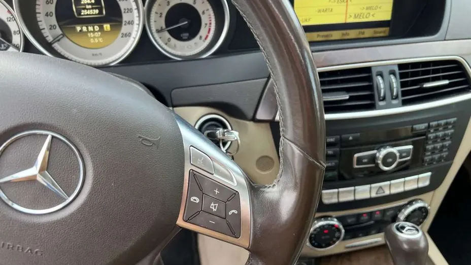 MERCEDES-BENZ C Klasa -