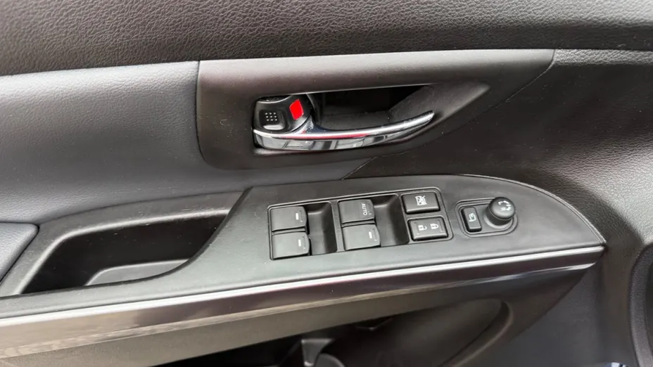 SUZUKI SX4 -