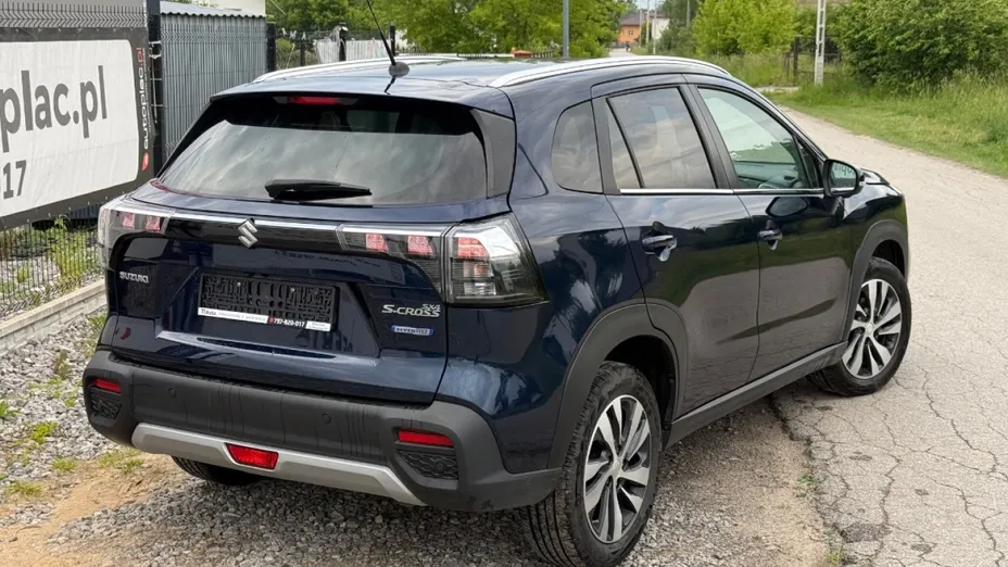 SUZUKI SX4 -
