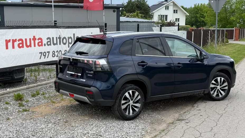 SUZUKI SX4 -