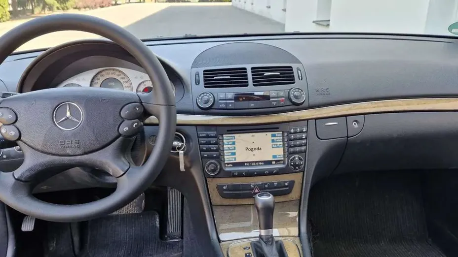 MERCEDES-BENZ E Klasa -