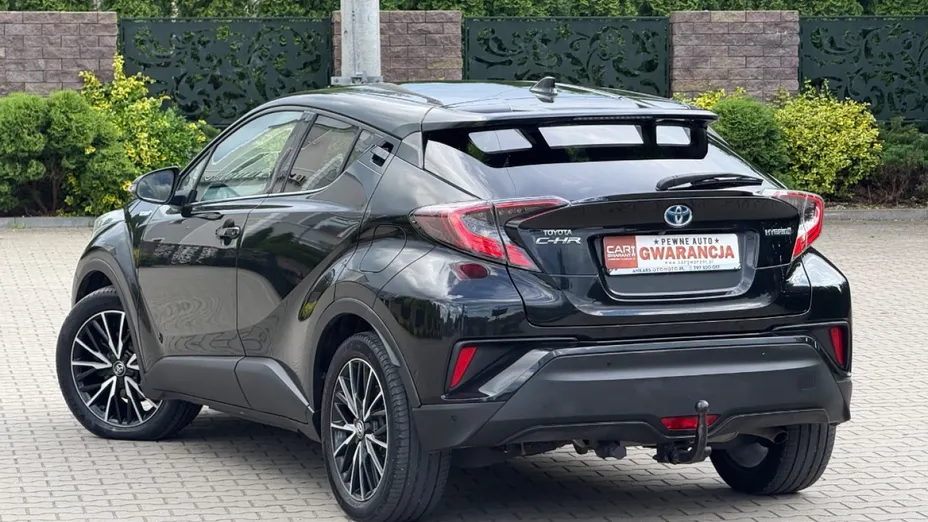TOYOTA C-HR -