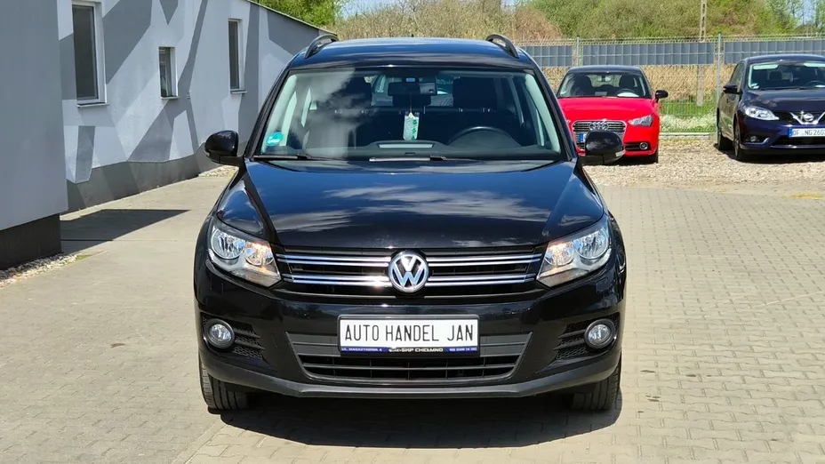 VOLKSWAGEN Tiguan -