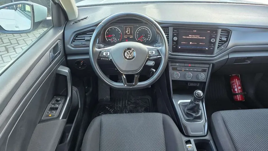 VOLKSWAGEN T-ROC -