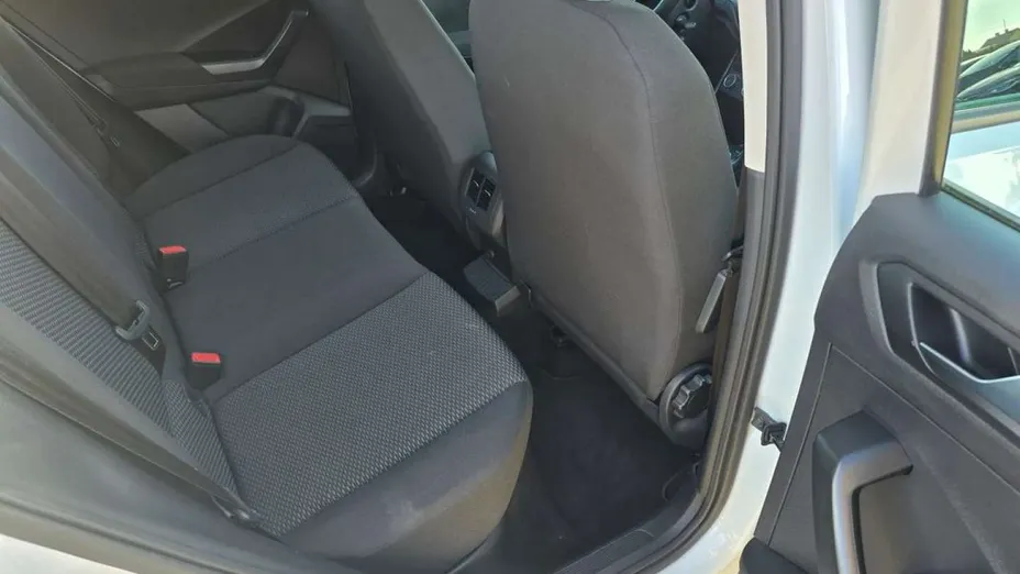 VOLKSWAGEN T-ROC -