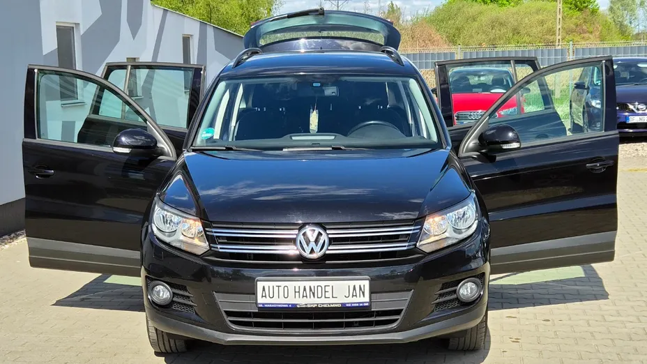 VOLKSWAGEN Tiguan -