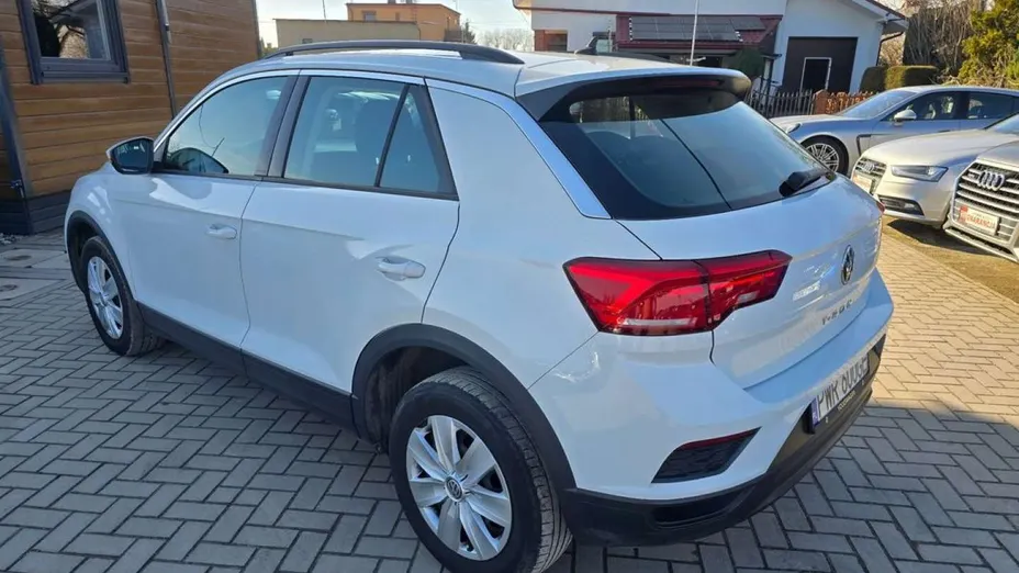 VOLKSWAGEN T-ROC -