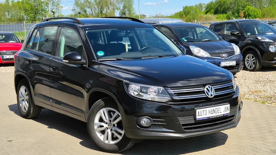 VOLKSWAGEN Tiguan -