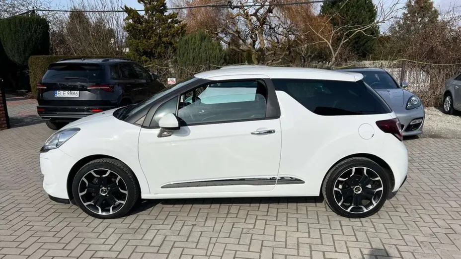 CITROEN DS3 -