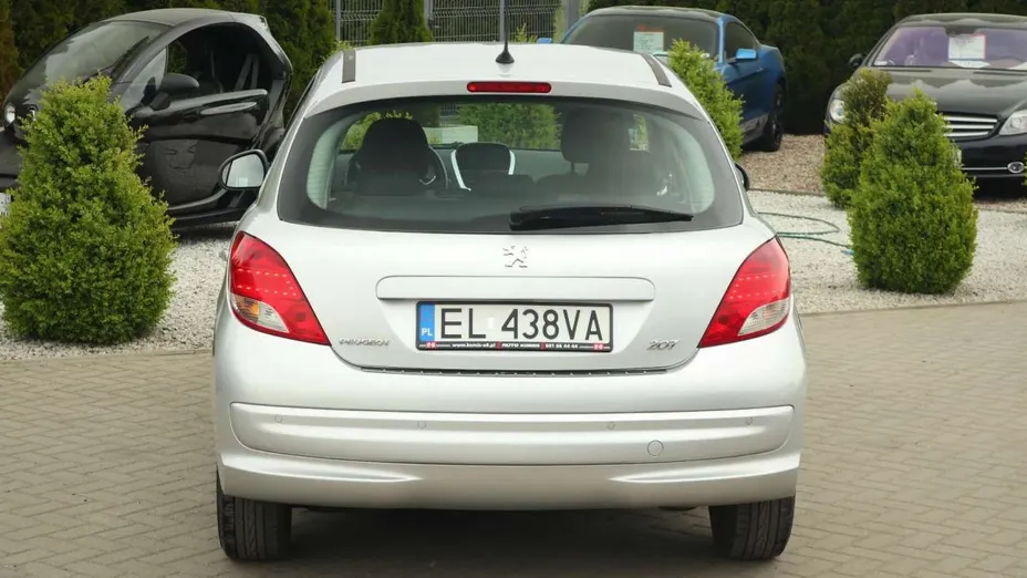 PEUGEOT 207 -