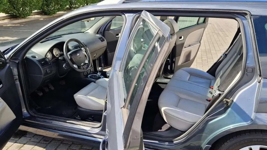 FORD Mondeo -