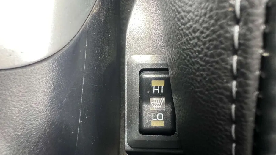 MITSUBISHI Outlander -