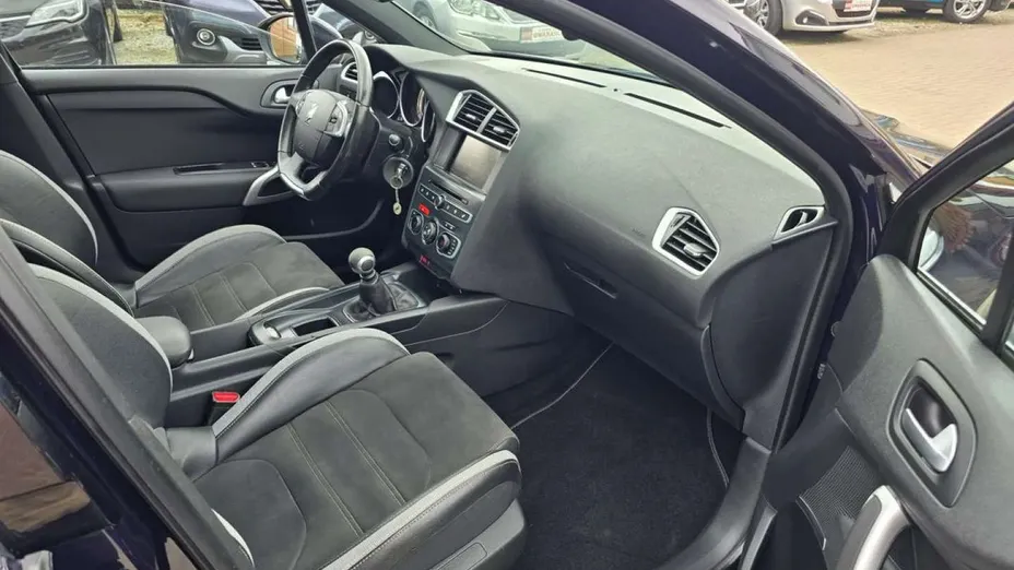 DS DS4 -