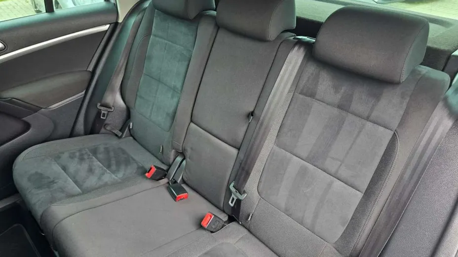 VOLKSWAGEN Tiguan -