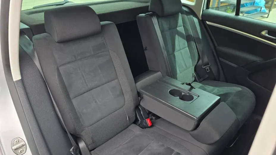 VOLKSWAGEN Tiguan -