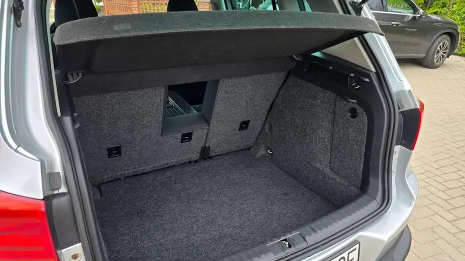 VOLKSWAGEN Tiguan -