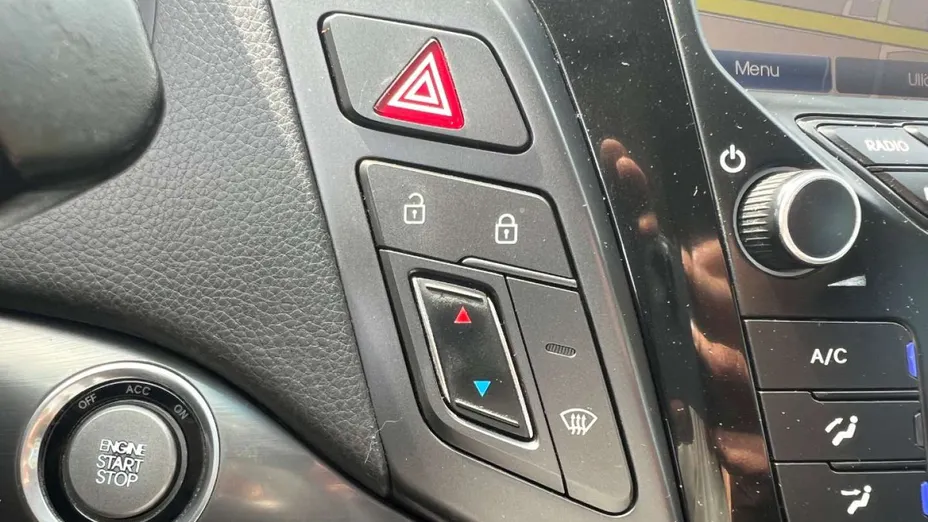 HYUNDAI i40 -
