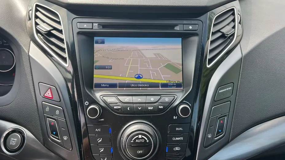 HYUNDAI i40 -
