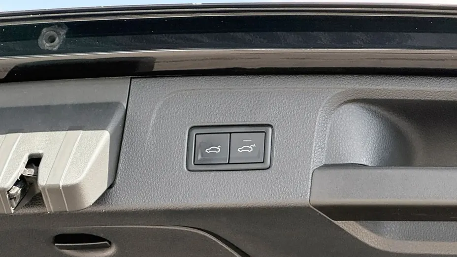 VOLKSWAGEN Passat -