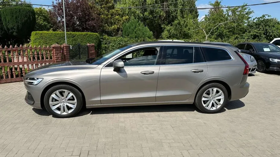 VOLVO V60 -
