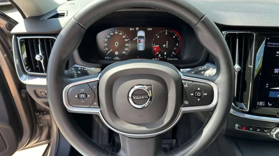 VOLVO V60 -